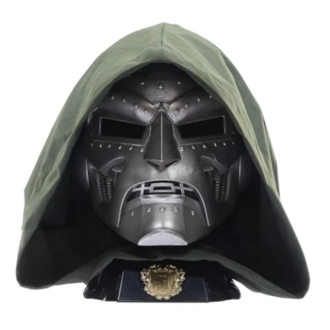 Casco Premium de Doctor Doom Marvel a escala 1:1