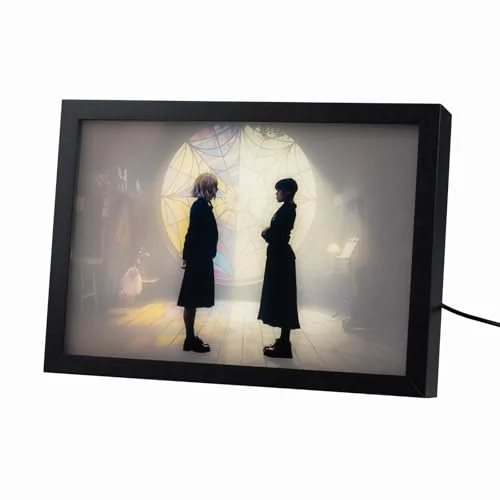Cuadro LED de Miércoles Addams Grupo Erik por 8,90 € (antes 24,95 €)